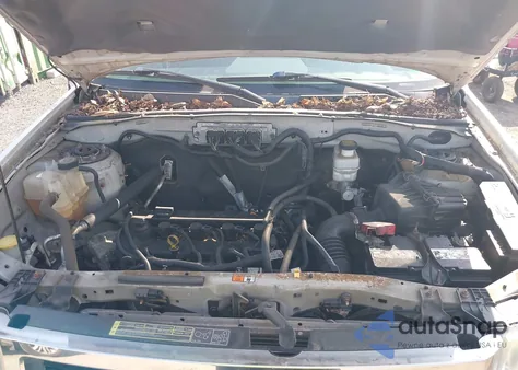 2009 Ford Escape Xls z USA, uszkodzony, nr VIN 1FMCU92709KC33373